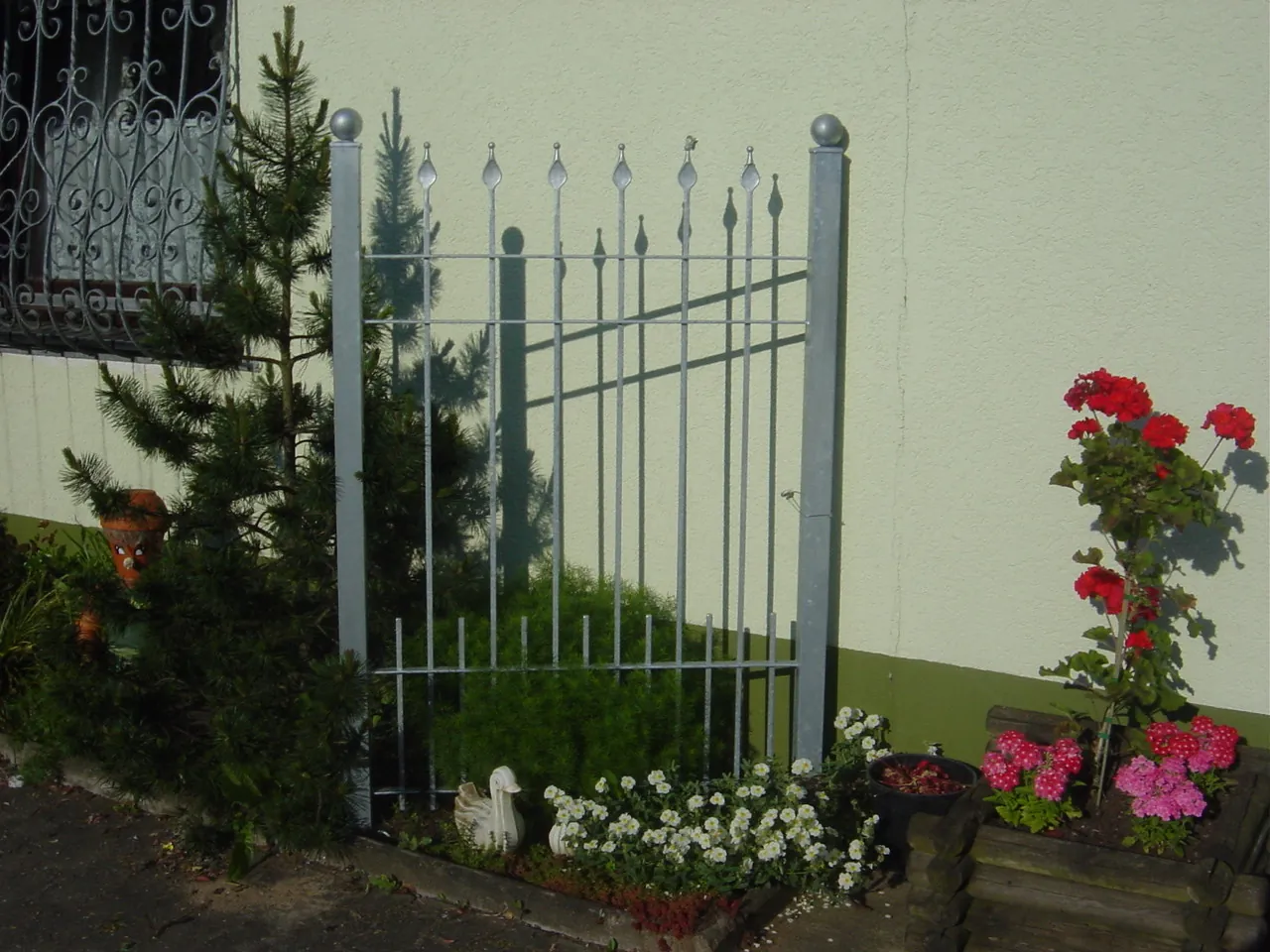 Schmuckzaun aus eigener Fertigung